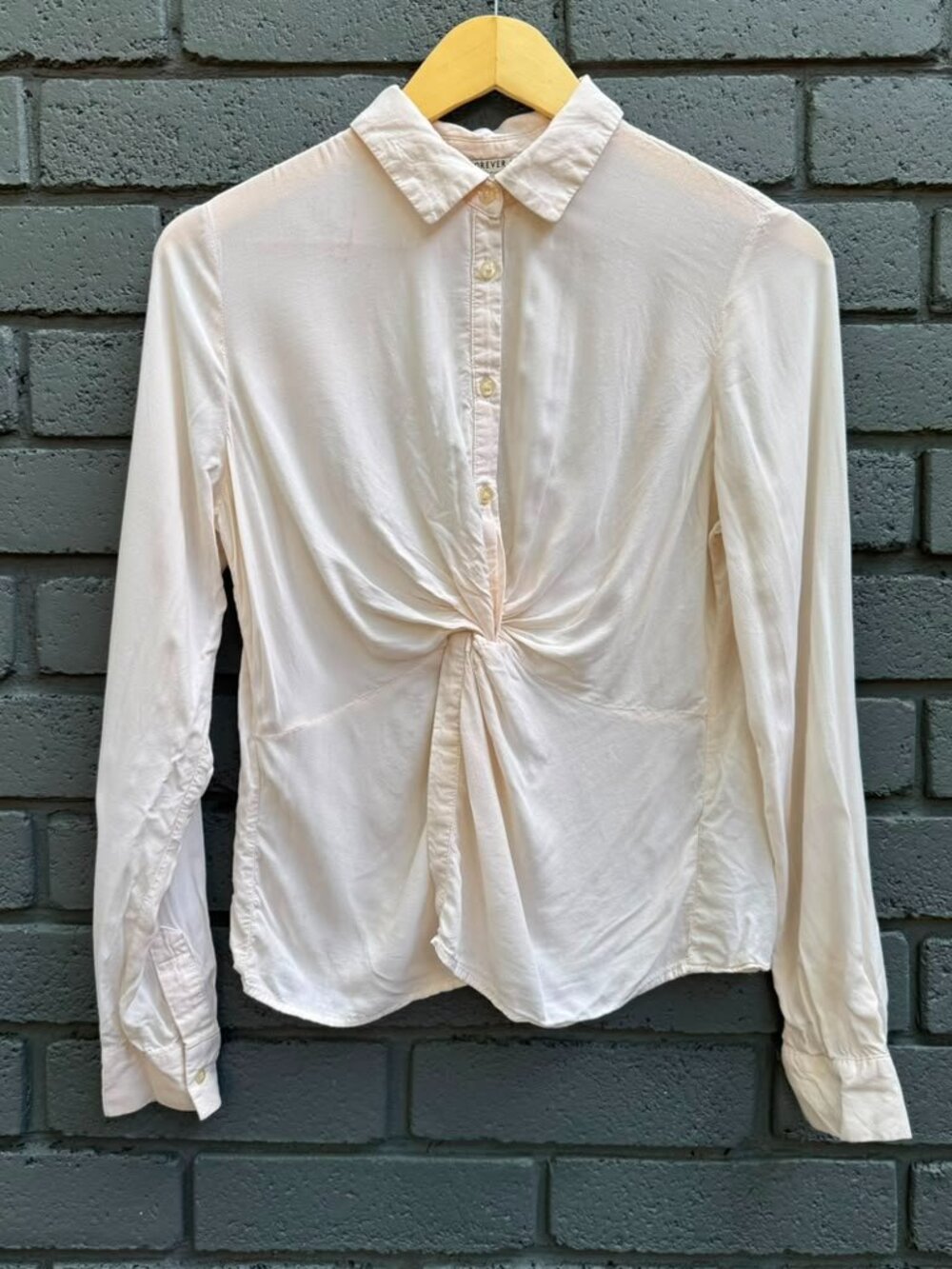Forever 21 Contemporary Vanilla Long Sleeve Button Front Twist Shirt M Office